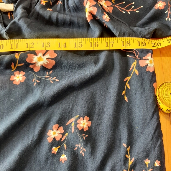 Roxy Peasant Blouse Top Blue Floral - Picture 4 of 9